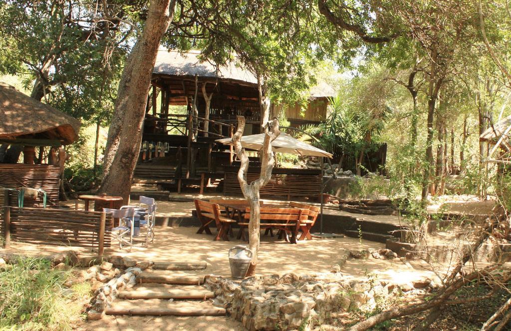 Off Beat Safaris Bush Lodge โฮดสปรูท ภายนอก รูปภาพ