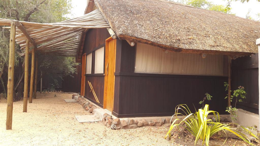 Off Beat Safaris Bush Lodge โฮดสปรูท ภายนอก รูปภาพ