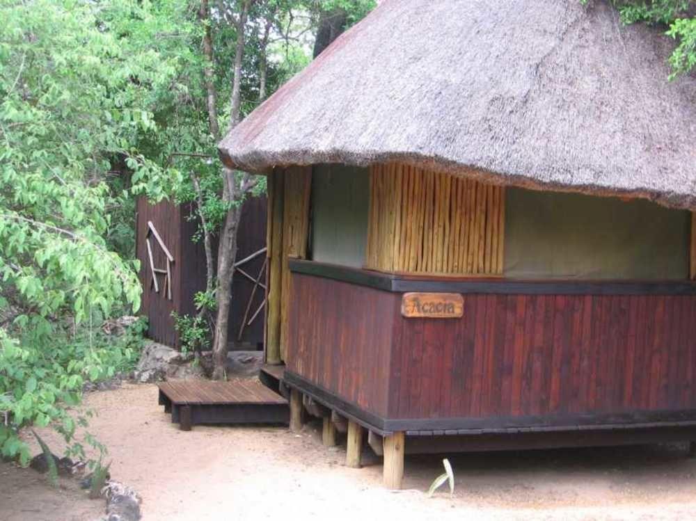 Off Beat Safaris Bush Lodge โฮดสปรูท ภายนอก รูปภาพ